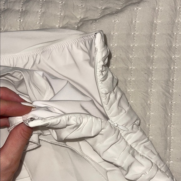 Elegant White Ruched Skirt - Picture 3 of 5